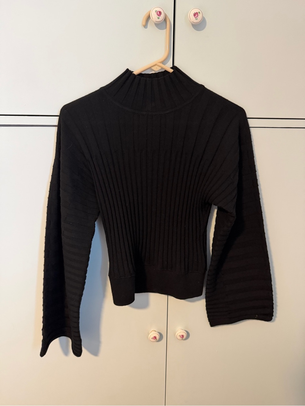 Club Monaco Black Ribbed Turtleneck Sweater